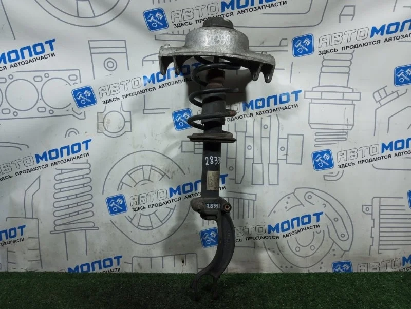Стойка передняя Audi A4 B8 CDH