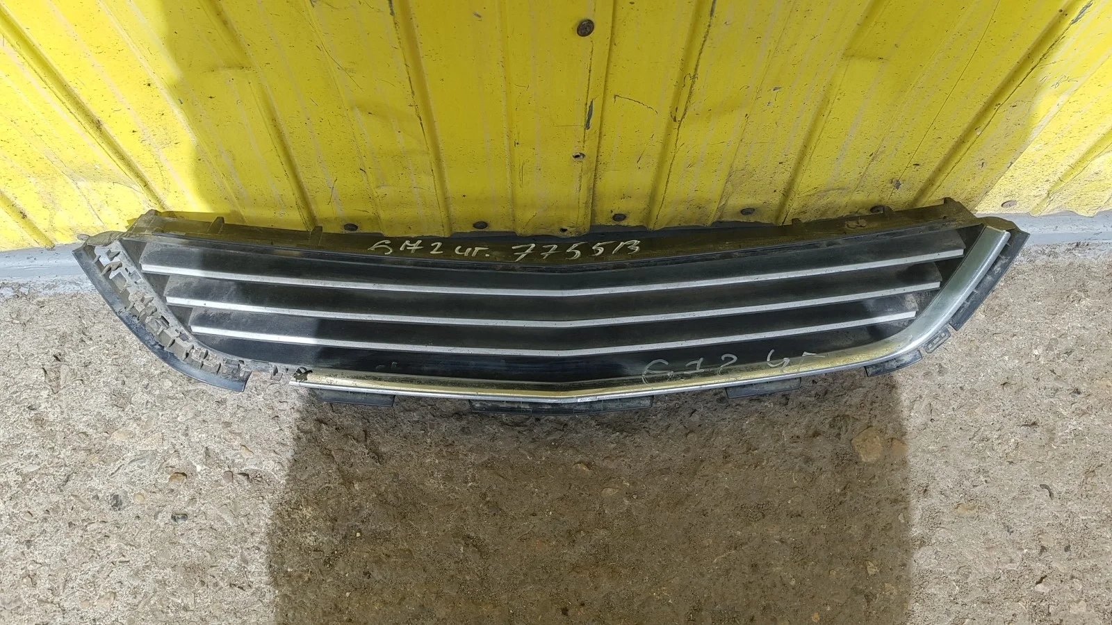 решетка бампера передняя OPEL ASTRA 3, H L35 L48 L69   ОПЕЛЬ   АСТРА   Передний  13238553 2004-2014 (контрактная запчасть)