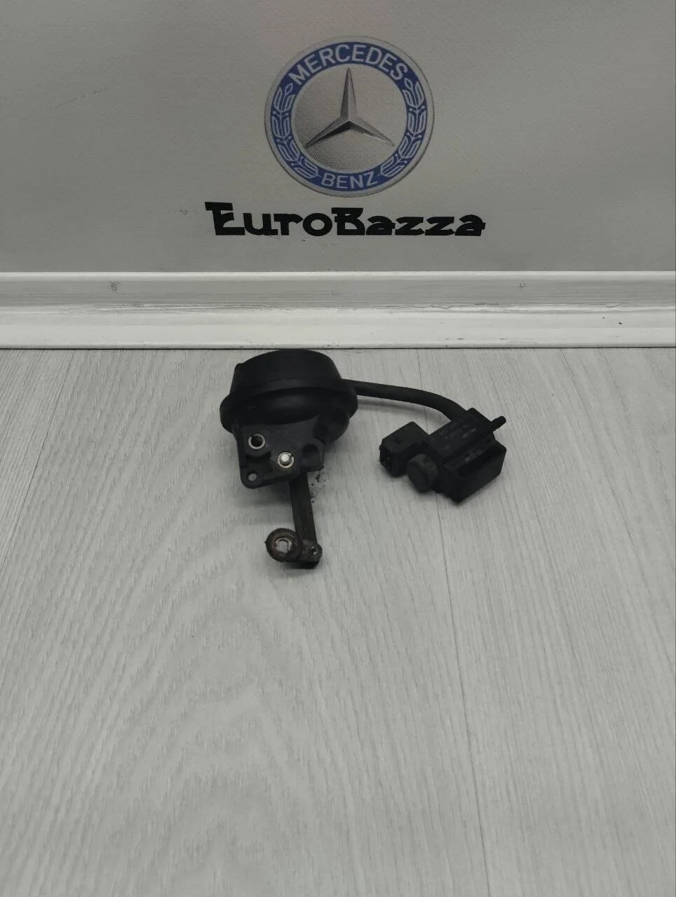 Клапан вакуумный Mercedes М112