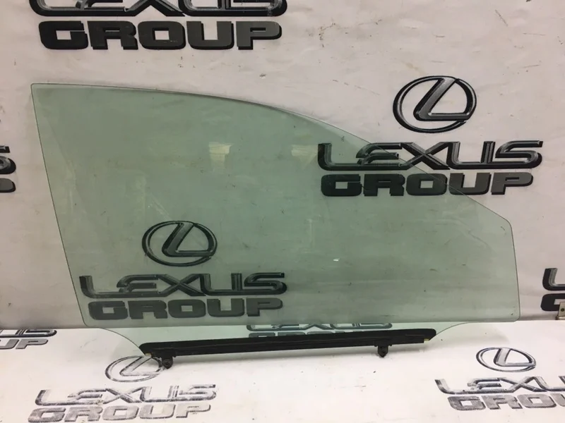Стекло двери переднее правое Lexus Rx270 AGL10