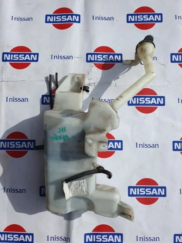 Бачок омывателя фар Nissan Qashqai 2014 289104EA0A J11 R9M, передний правый
