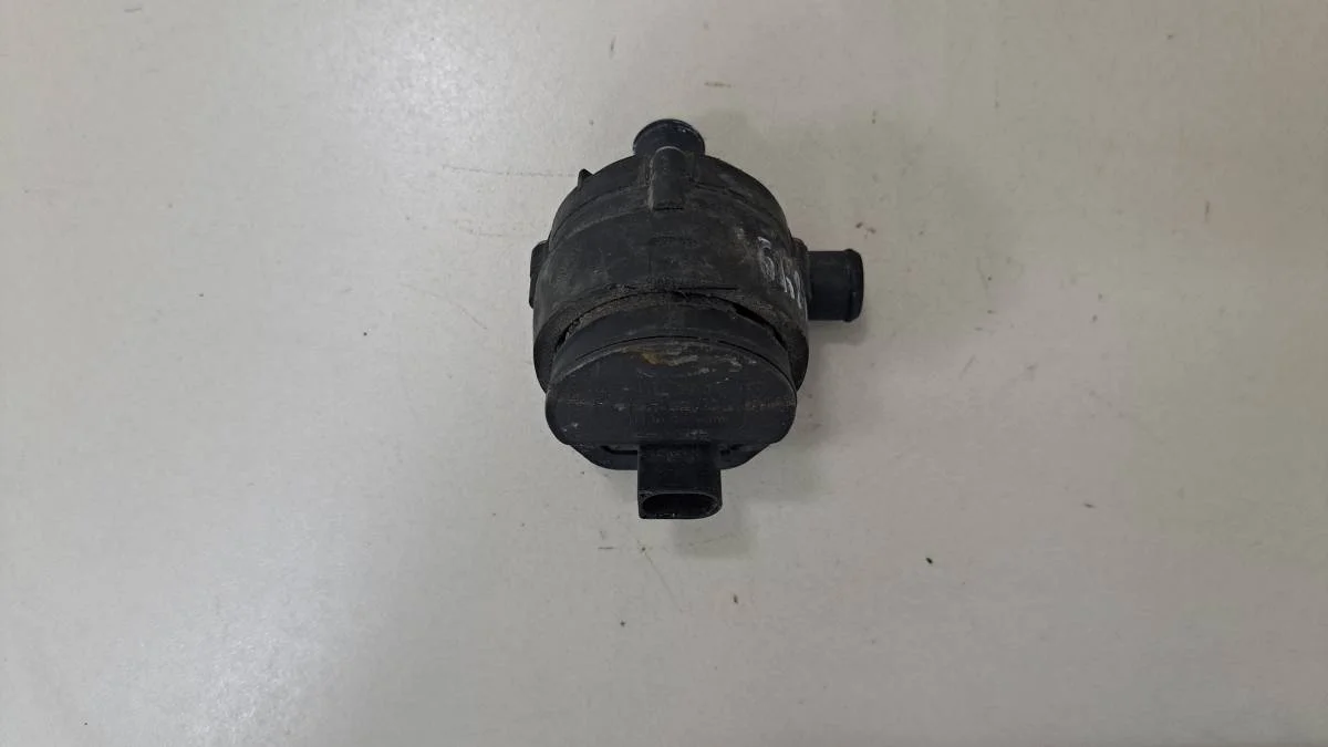 Насос водяной помпа Mercedes-Benz E-Class W211 2002-2009