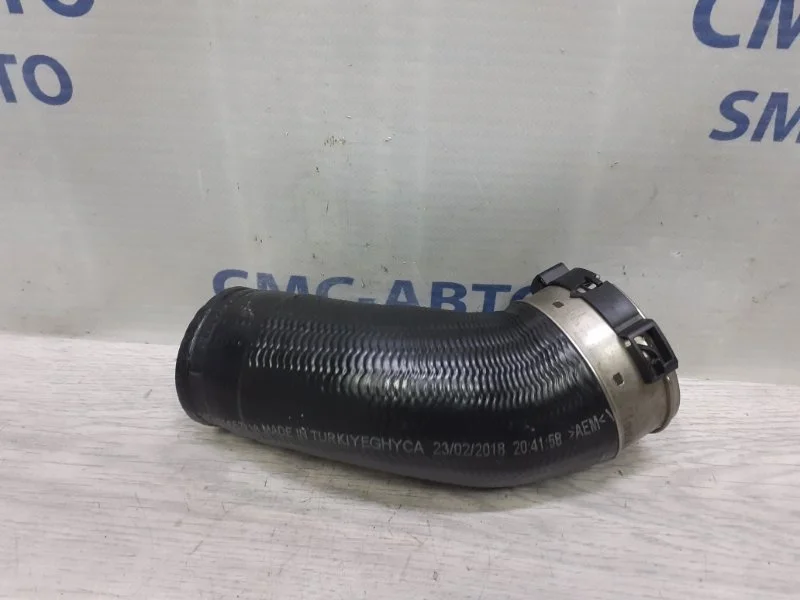 Патрубок интеркулера Volvo Xc60 2018 31657738 ХС60 2.0 T23
