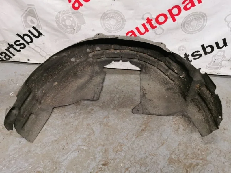 Подкрылок ( локер ) FORD FOCUS 3