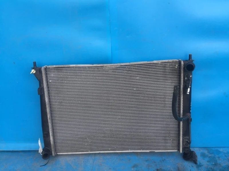 Радиатор охлаждения двигателя KIA Soul 2009-2014