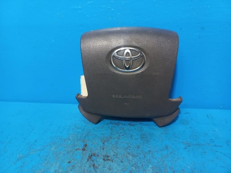 Подушка безопасности водителя Toyota Land Cruiser 200 2007-2019