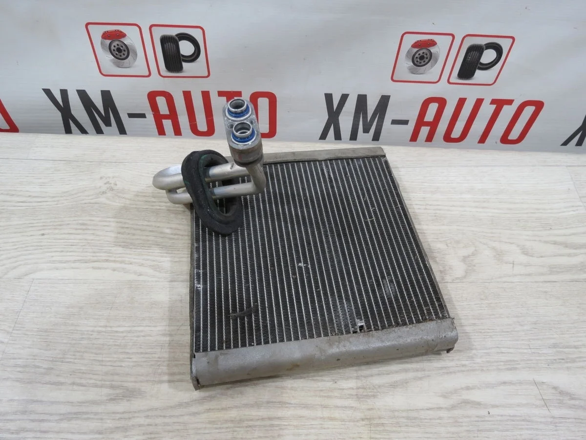 Радиатор кондиционера Kia Rio 3