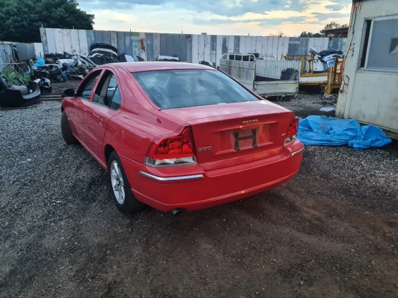 Продажа Volvo S60 2.4 (170Hp) (B5244) FWD AT по запчастям