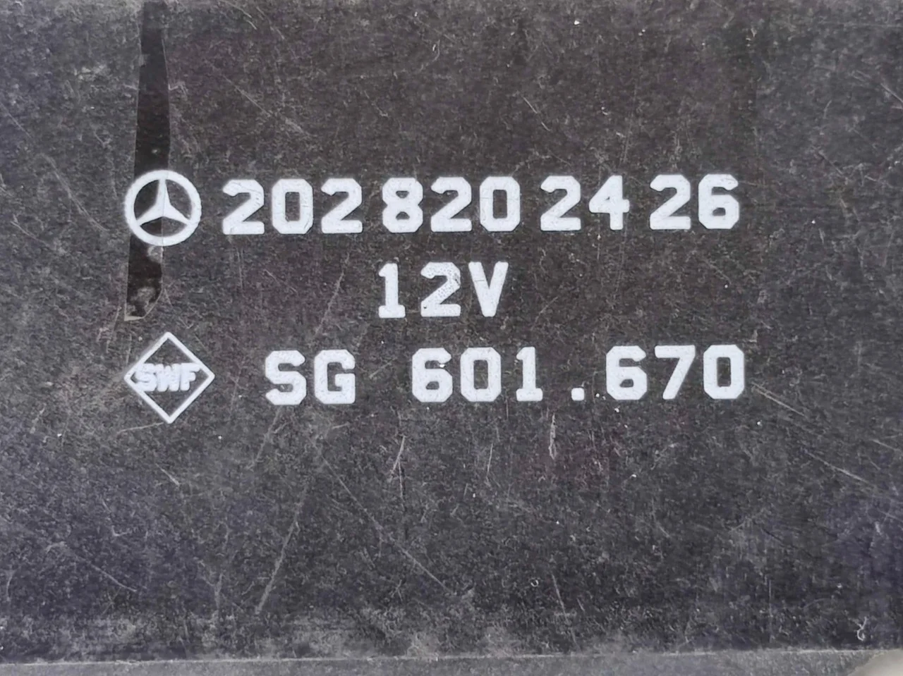 Блок подогрева задних сидений Mercedes-Benz C-class W202 A2028202426