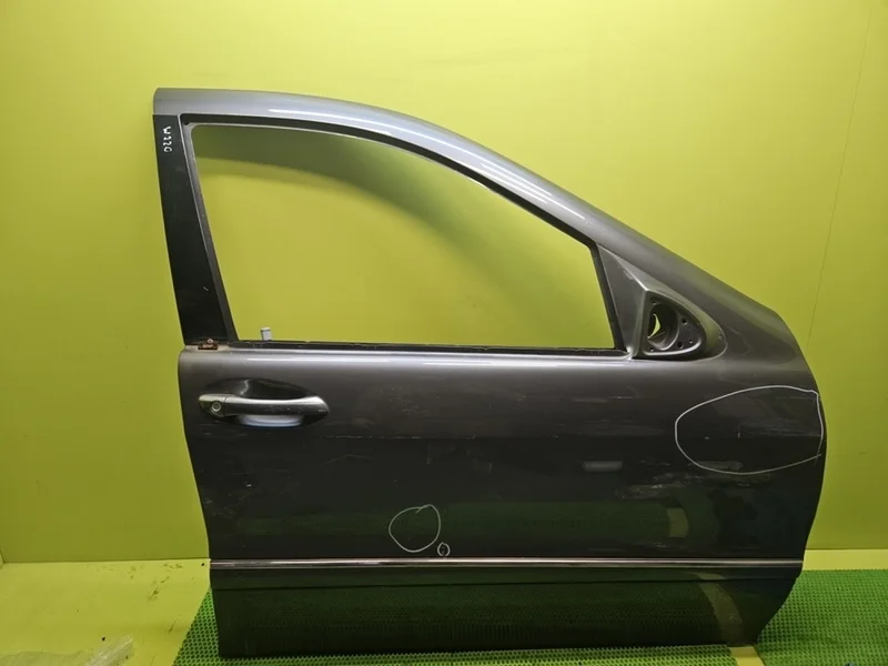 Дверь боковая передняя правая Mercedes Benz