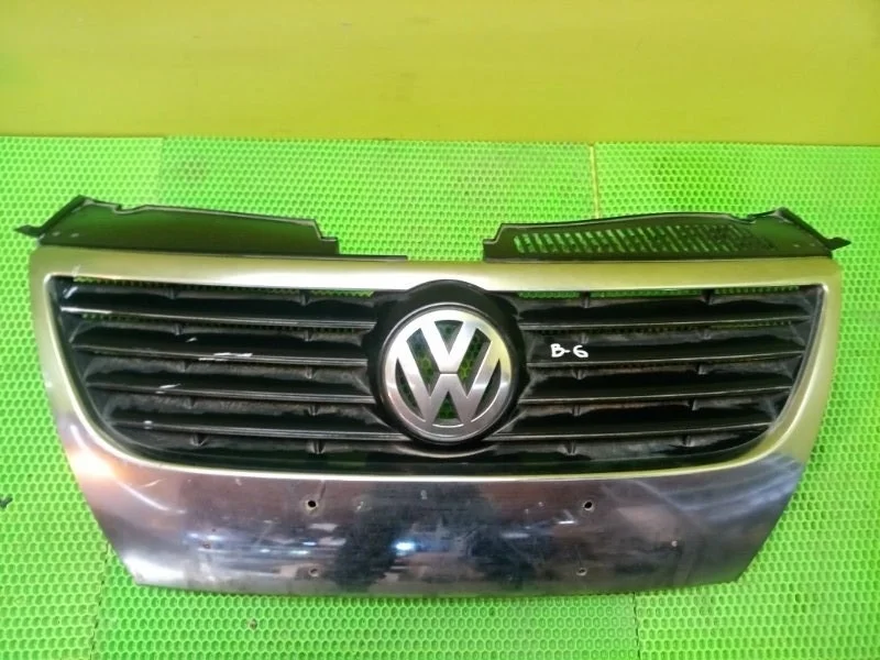 Решетка радиатора Volkswagen Passat B6 2008