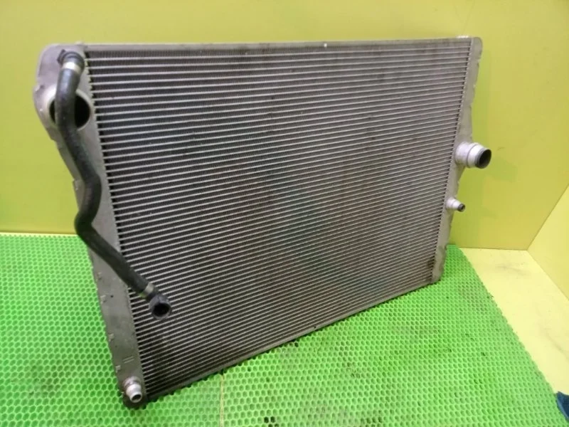 Радиатор охлаждения двигателя Bmw 6-Series F13