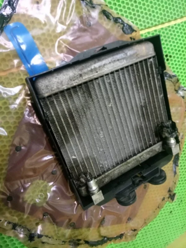 Радиатор масляный Bmw 6-Series F13 2016