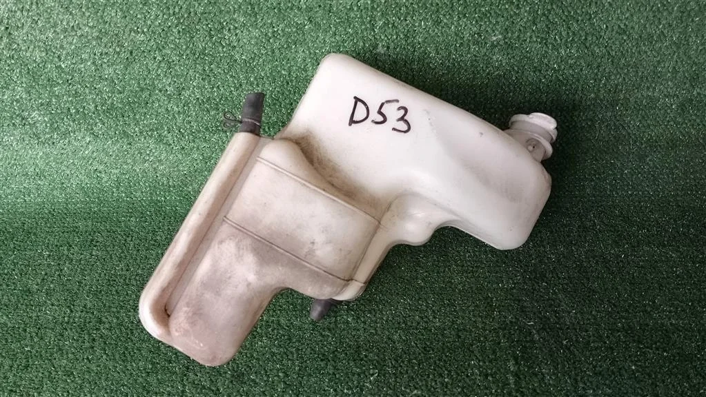 Б.у. бачок расширительный MITSUBISHI DELICA/ SPACE GEAR D5 MITSUBISHI DELICA/ SPACE GEAR D5