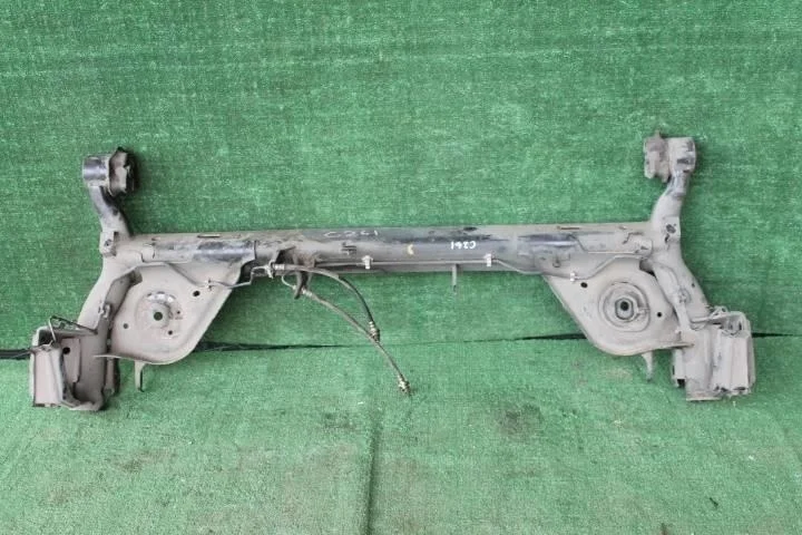 Б.у. балка NISSAN SERENA C26 NISSAN SERENA C26