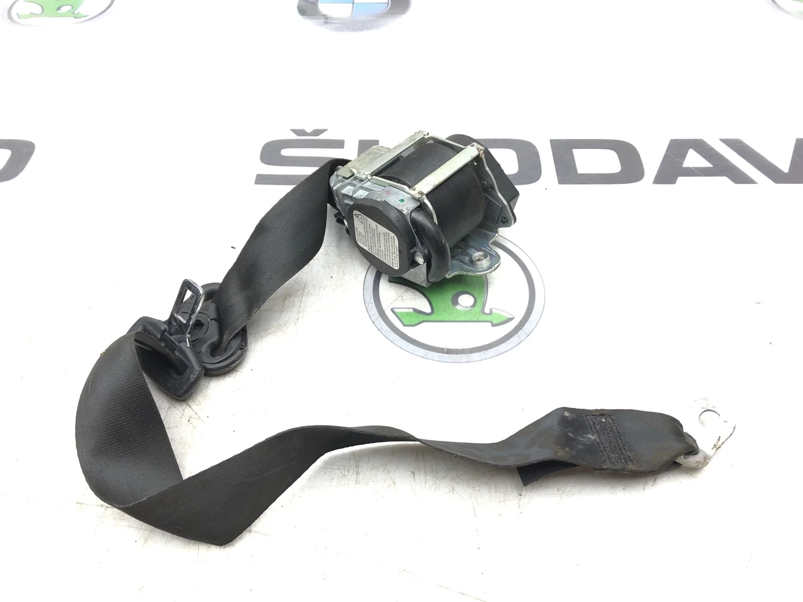 Ремень безопасности Skoda Octavia 2009 1Z0857702C A5 (1Z), передний правый