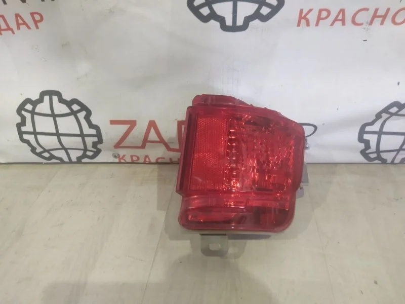 Противотуманный фонарь Toyota Land Cruiser 2015-2019 J200