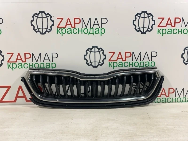 Решетка радиатора Skoda Rapid 2020-2022 NA2