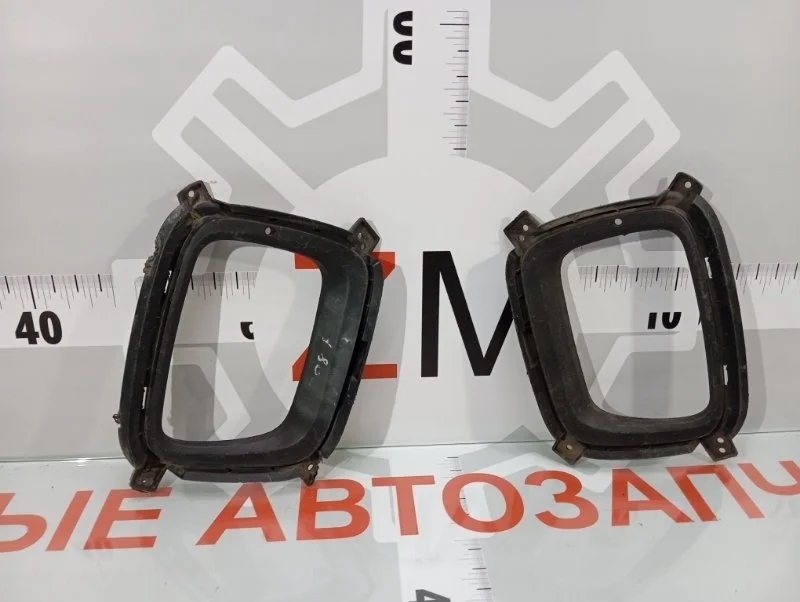 Накладка птф передняя Kia Sorento 2 XM 2009-2015