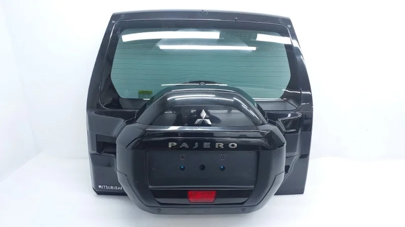 Дверь багажника Mitsubishi Pajero 2015 V93W