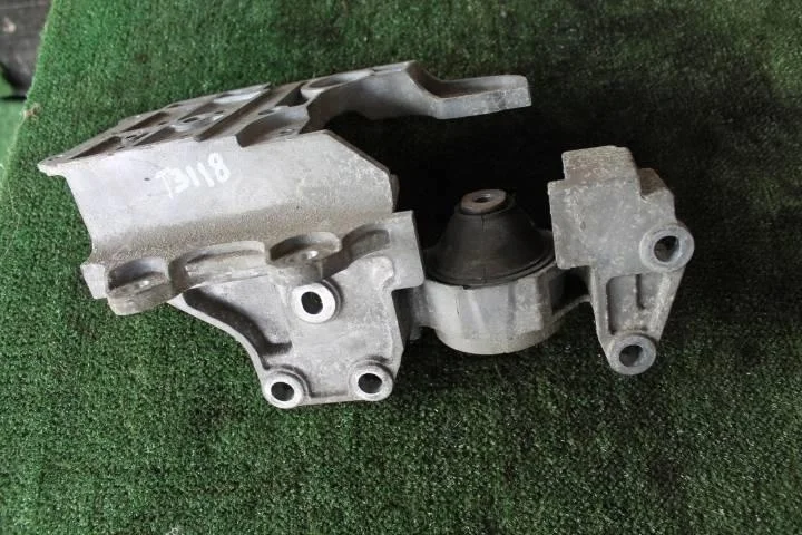Б.у. опора двигателя NISSAN X-TRAIL T31 NISSAN X-TRAIL T31