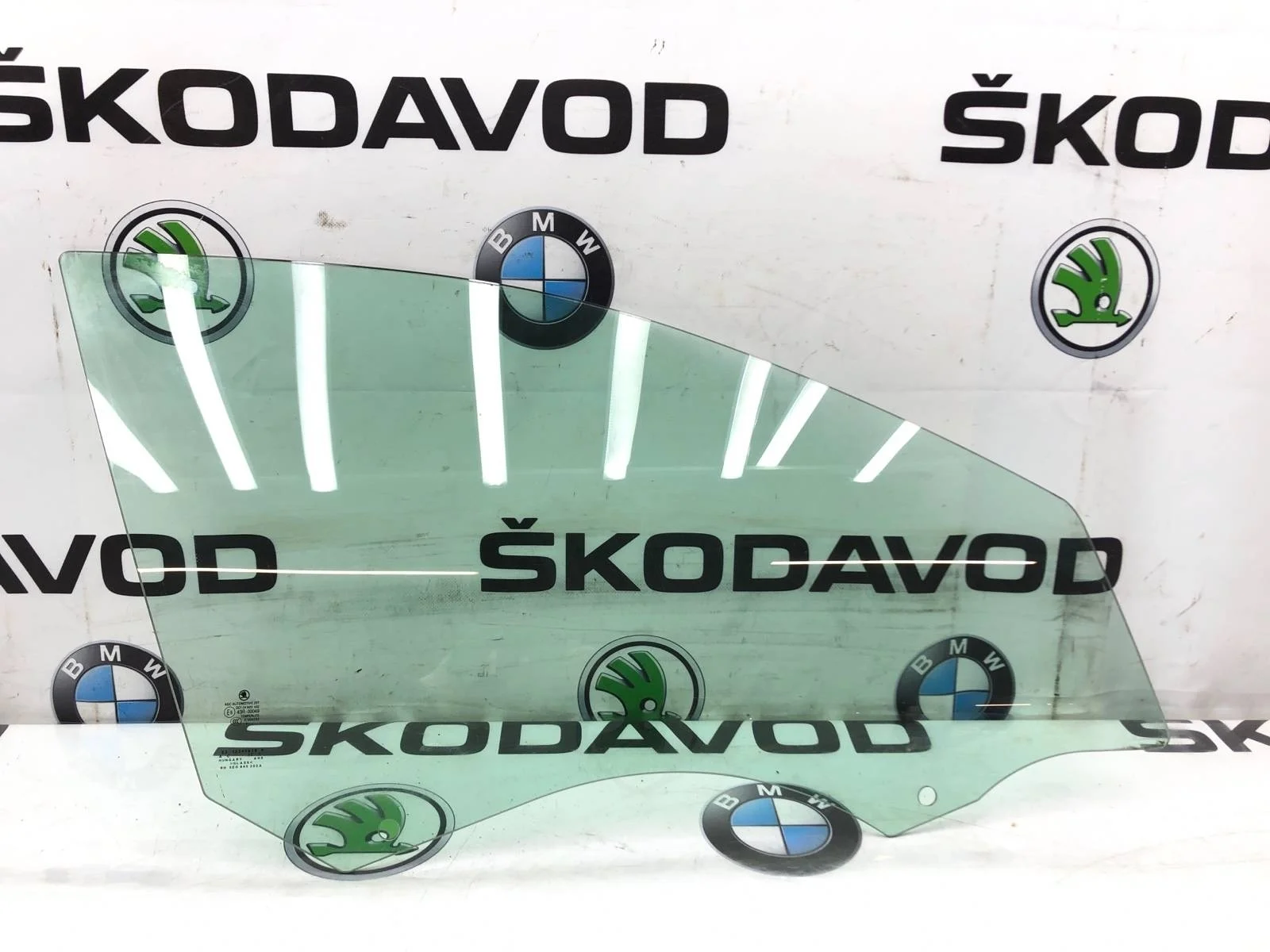 Стекло двери Skoda Octavia 2015 5E0845202A A7 (5E) 1.2 CJZA, переднее правое