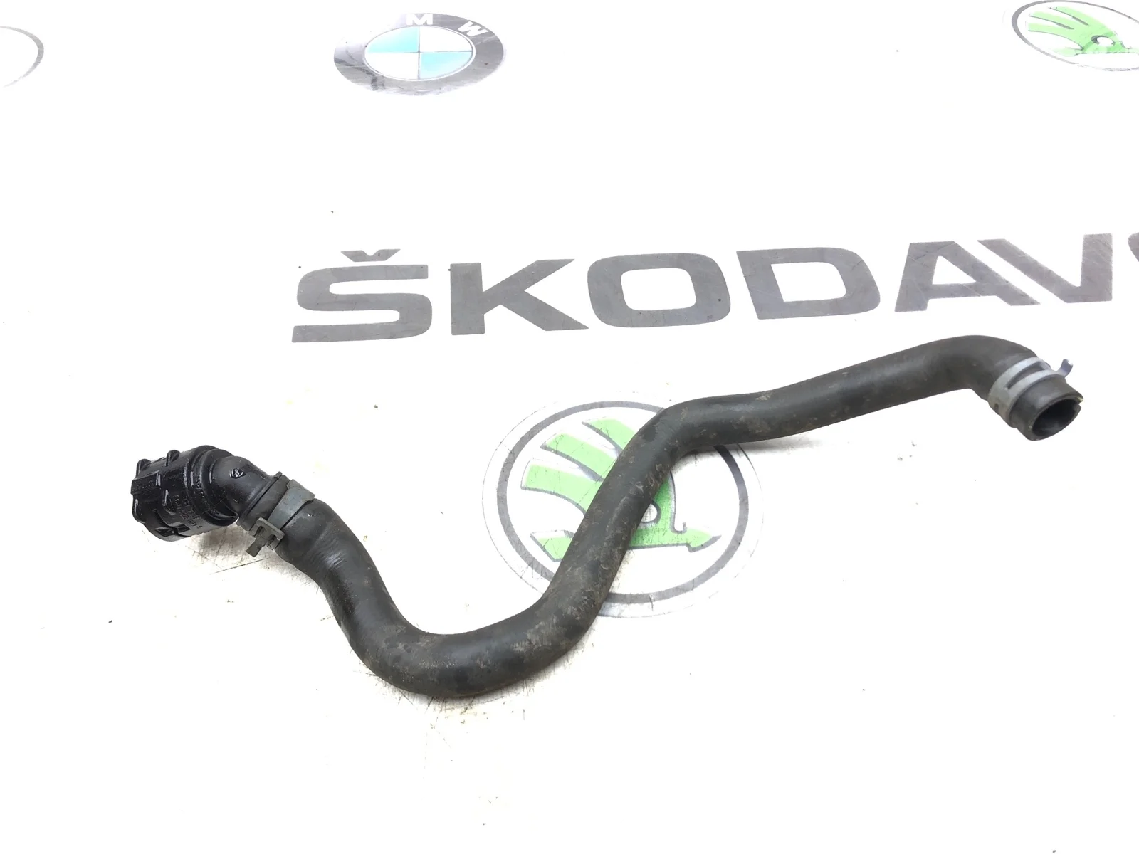 Патрубок системы охлаждения Skoda Octavia 2015 5Q0122157BP A7 (5E) 1.2 CJZA