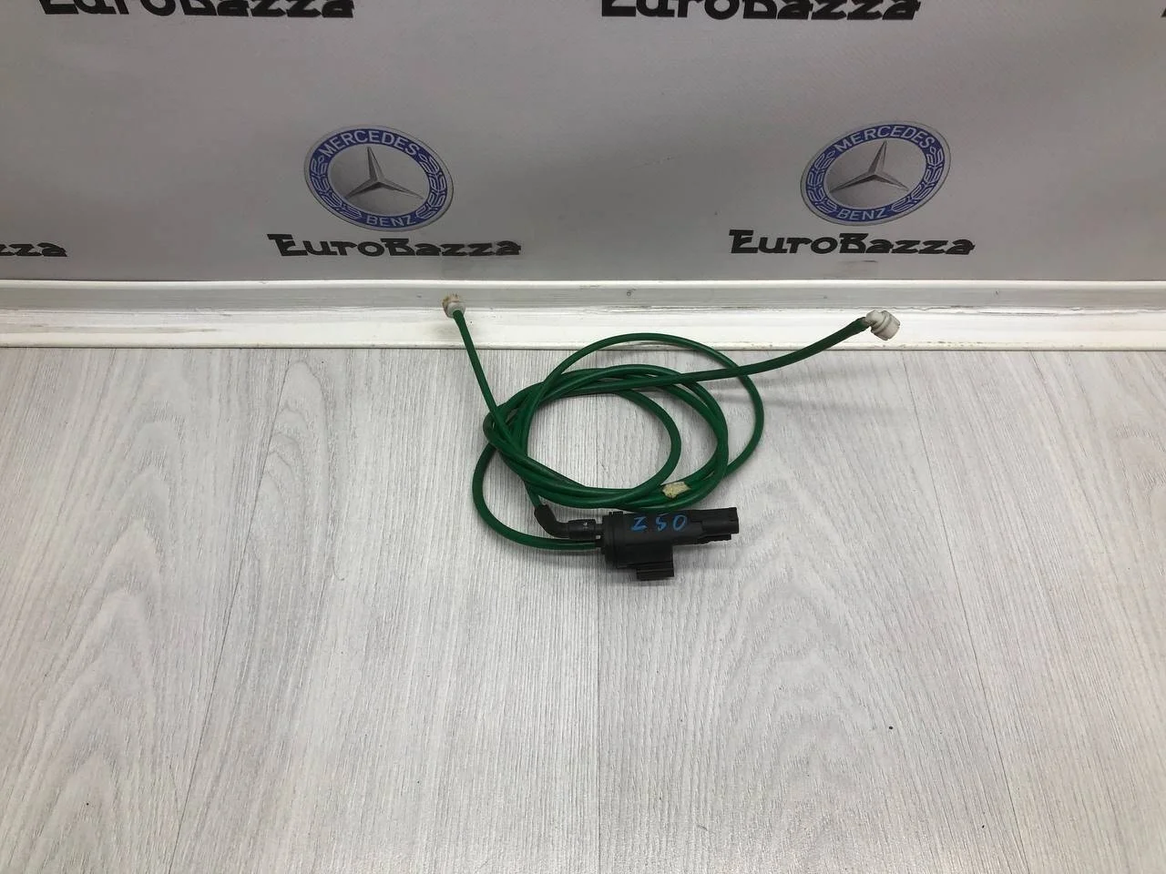 Электромагнитный клапан Mercedes W221