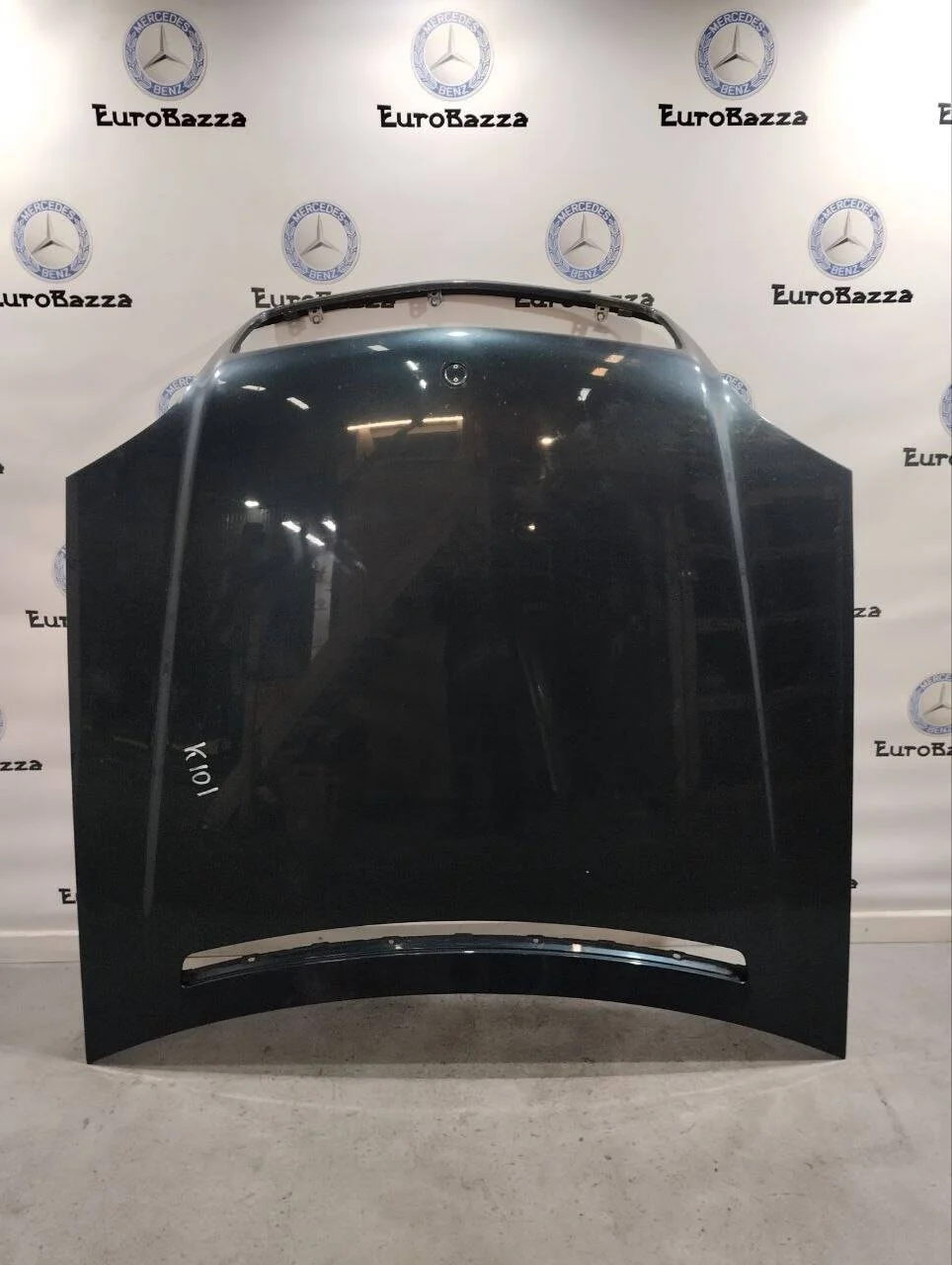 Капот Mercedes C140