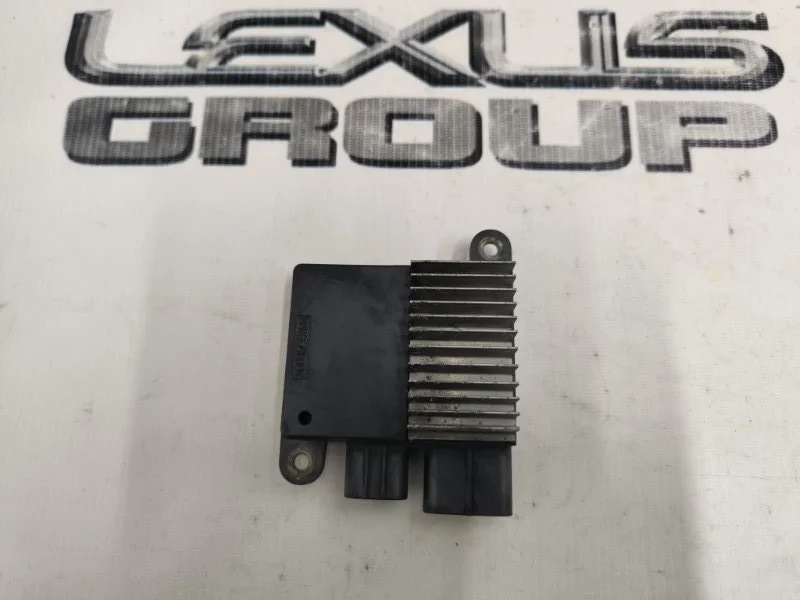 Блок управления вентиляторами Lexus Nx200T AGZ10