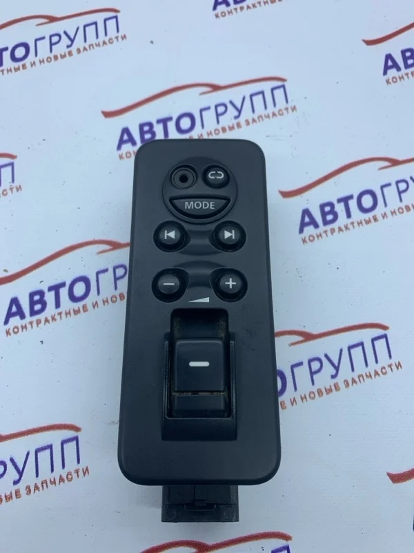 Кнопка стеклоподъемника LR Discovery 3 2008 L319