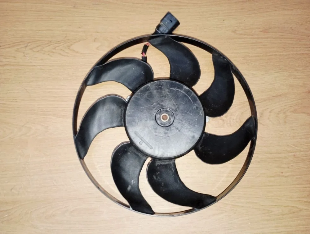 Вентилятор охлаждения радиатора A3 8P (2003—2005)