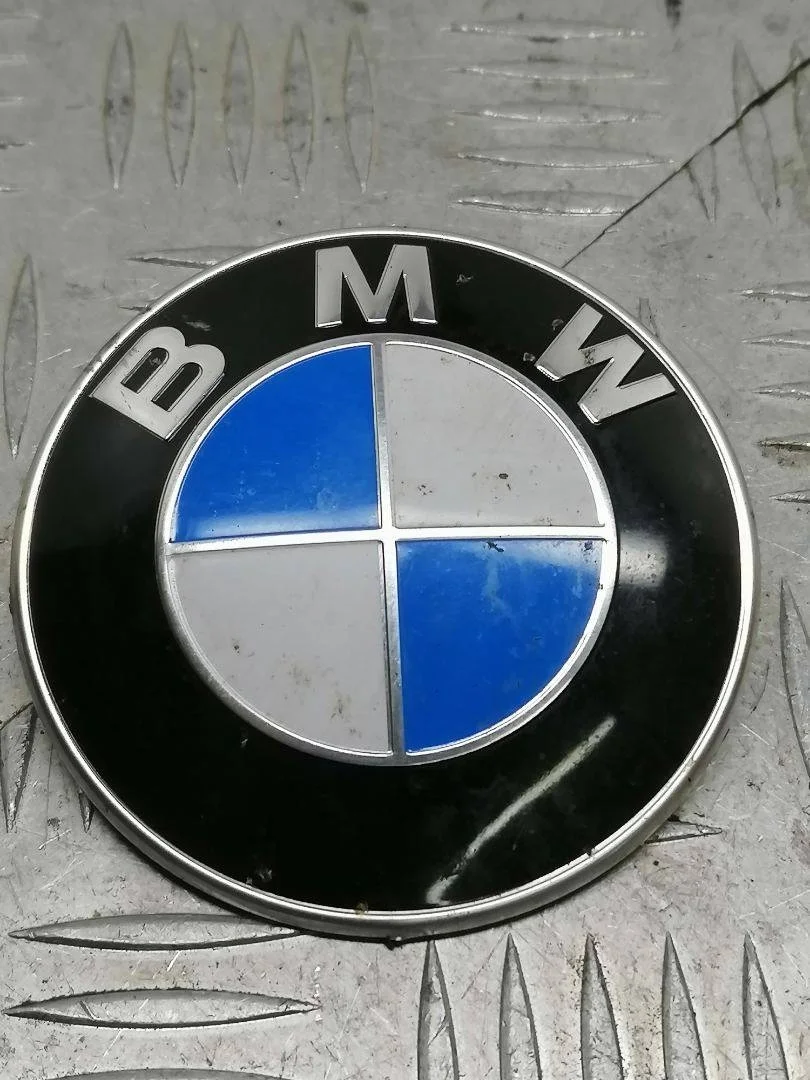Значок капота BMW 5 F10/F11/GT F07 F10 2013 8132375