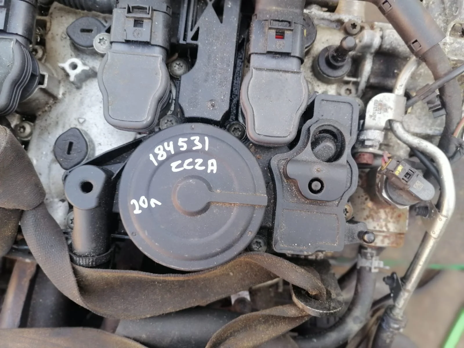 Маслоотделитель системы вентиляции картера AUDI A3, A4 8K, SKODA OCTAVIA 1Z, VOLKSWAGEN GOLF 5/5+/6, JETTA5/6, PASSAT B6/B7/CC, TIGUAN 1,8 CDAA 2004- гбц б/у A3(2004-2013);OCTAVIA 1Z(2004-2012);GOLF 5(2004-2009);PASSAT B6(2005-2010);PASSAT B7(2011-2015)