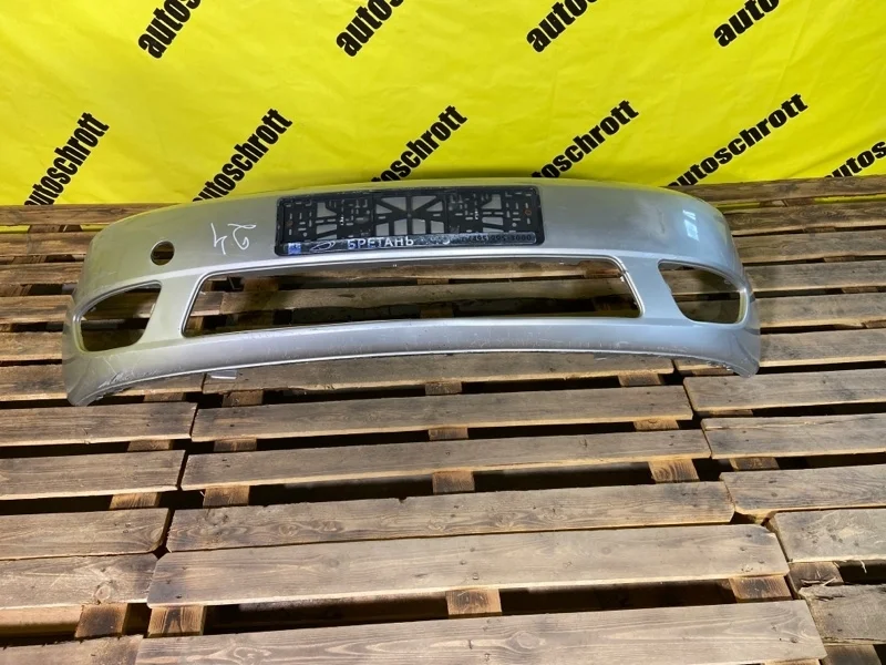 Бампер передний Ford Fiesta MK5