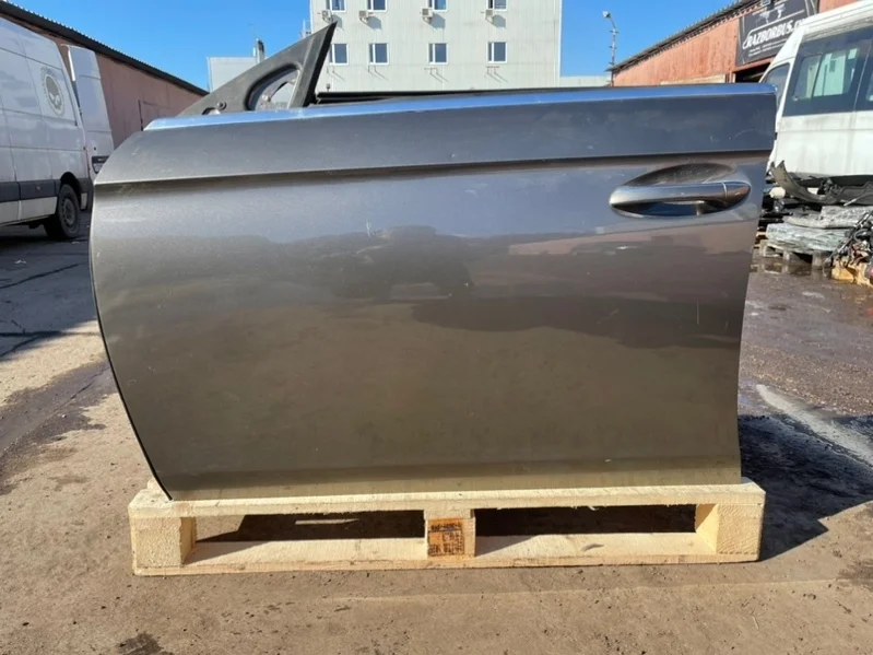 Дверь передняя левая Mercedes Cls-Class W219