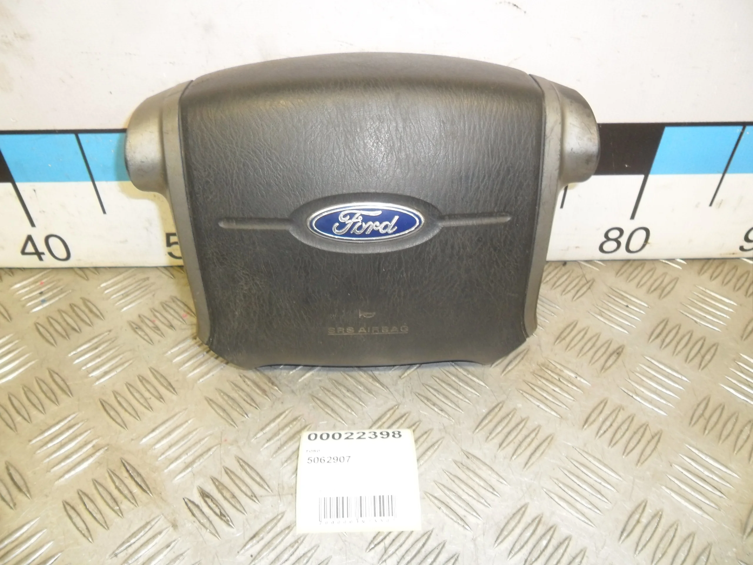 [Б/У] Подушка безопасности Ford Ranger 2008 - в рулевое колесо, потертости, царапина 2см [Незначительные дефекты]