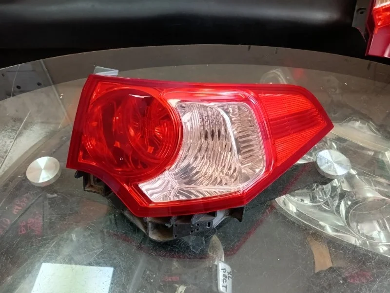 Фонарь Honda Accord 8 2011-2013