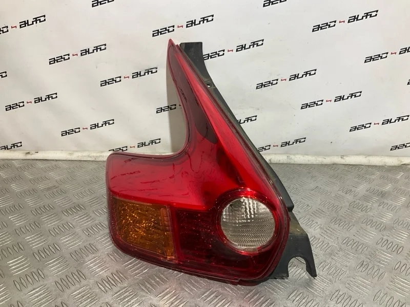 Фонарь Nissan Juke 2013 265551KA0A NF15, левый
