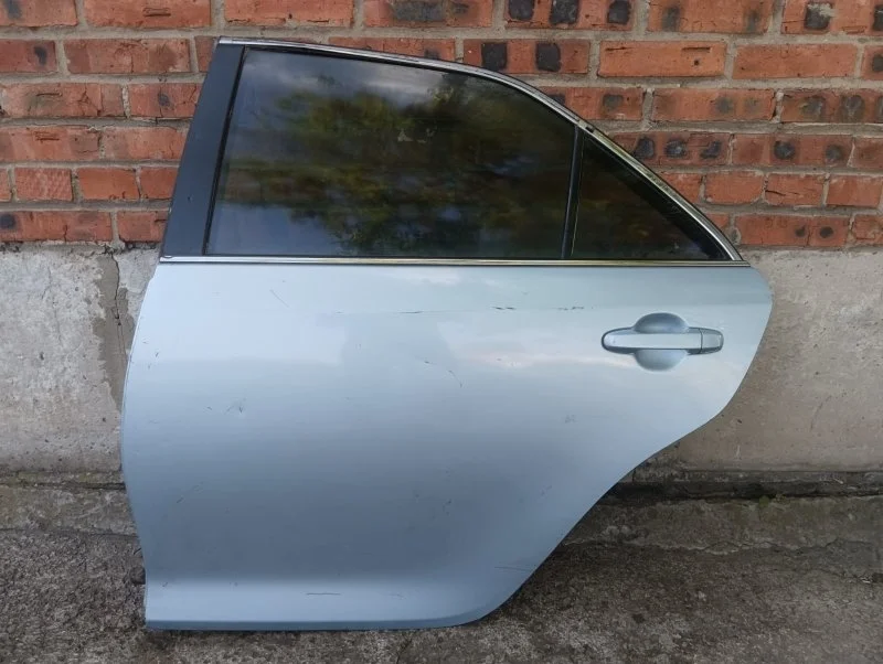Дверь задняя левая Toyota Camry XV50/XV55 2ARFE
