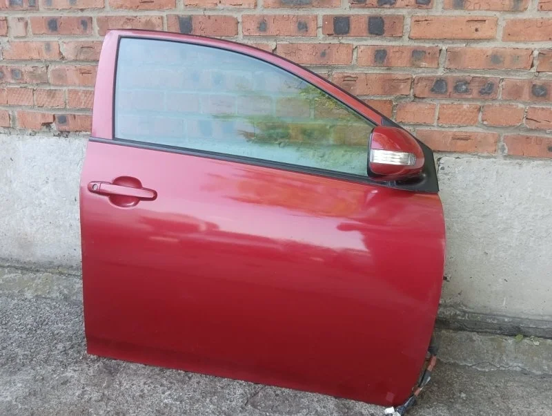 Дверь передняя правая Toyota Corolla E150 2ZR-FE