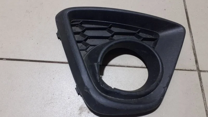 Рамка противотуманной фары правая Mazda Cx-5 1