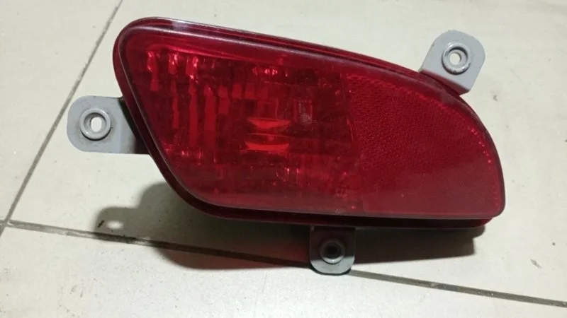 Фонарь в бампер задний правый Kia Venga