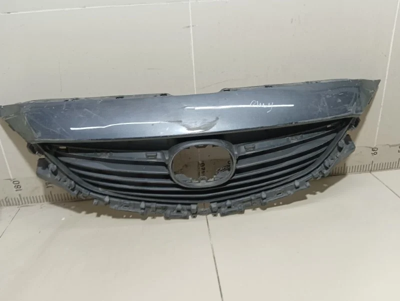 Решетка радиатора Mazda 6