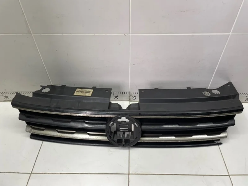 Решетка радиатора Volkswagen Tiguan 2