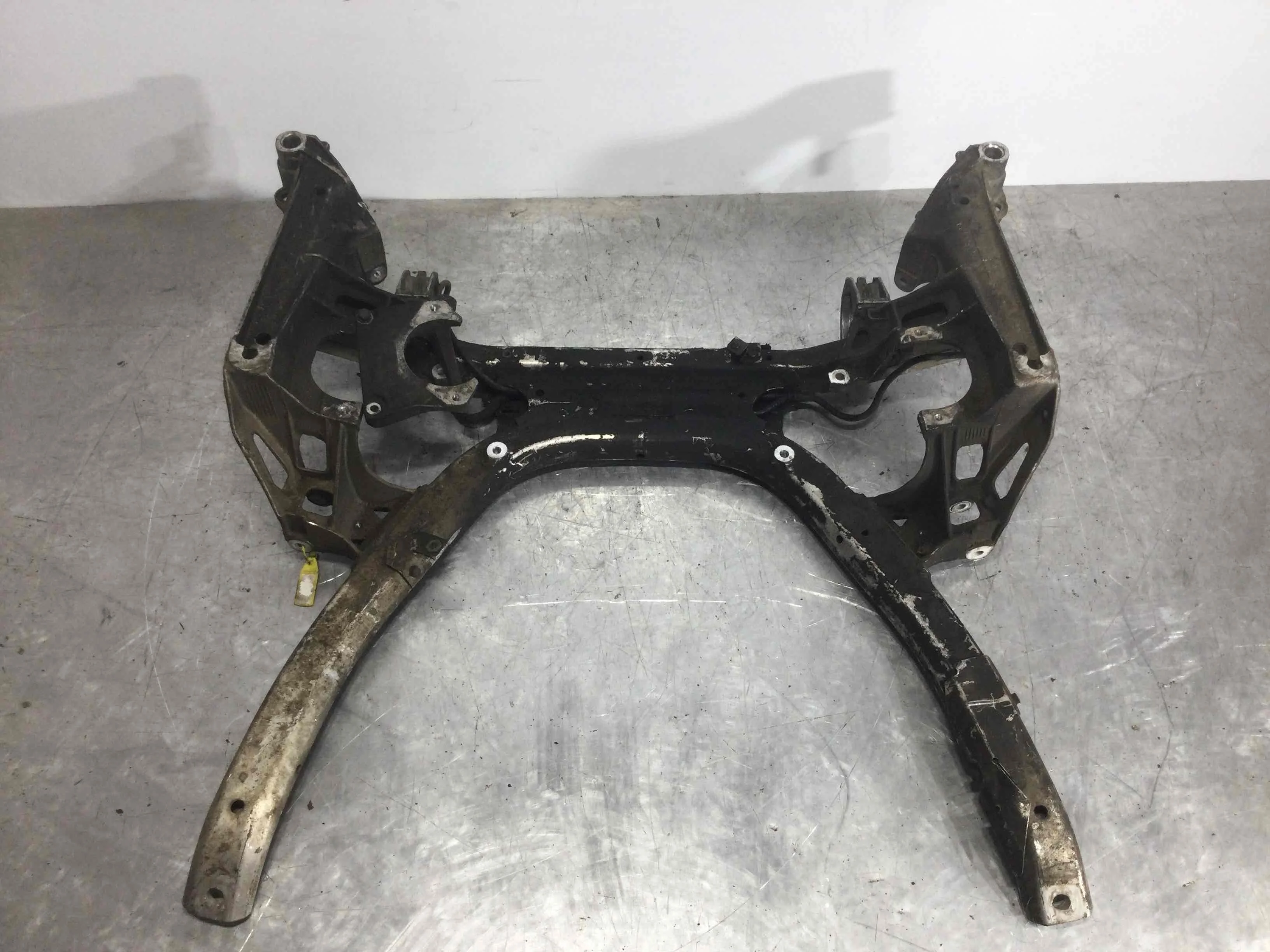 Балка подвески передняя (подрамник) BMW 5-Series 5-Series E61 2004 - 2010 дизель 3.0 TDI Автомат Универсал