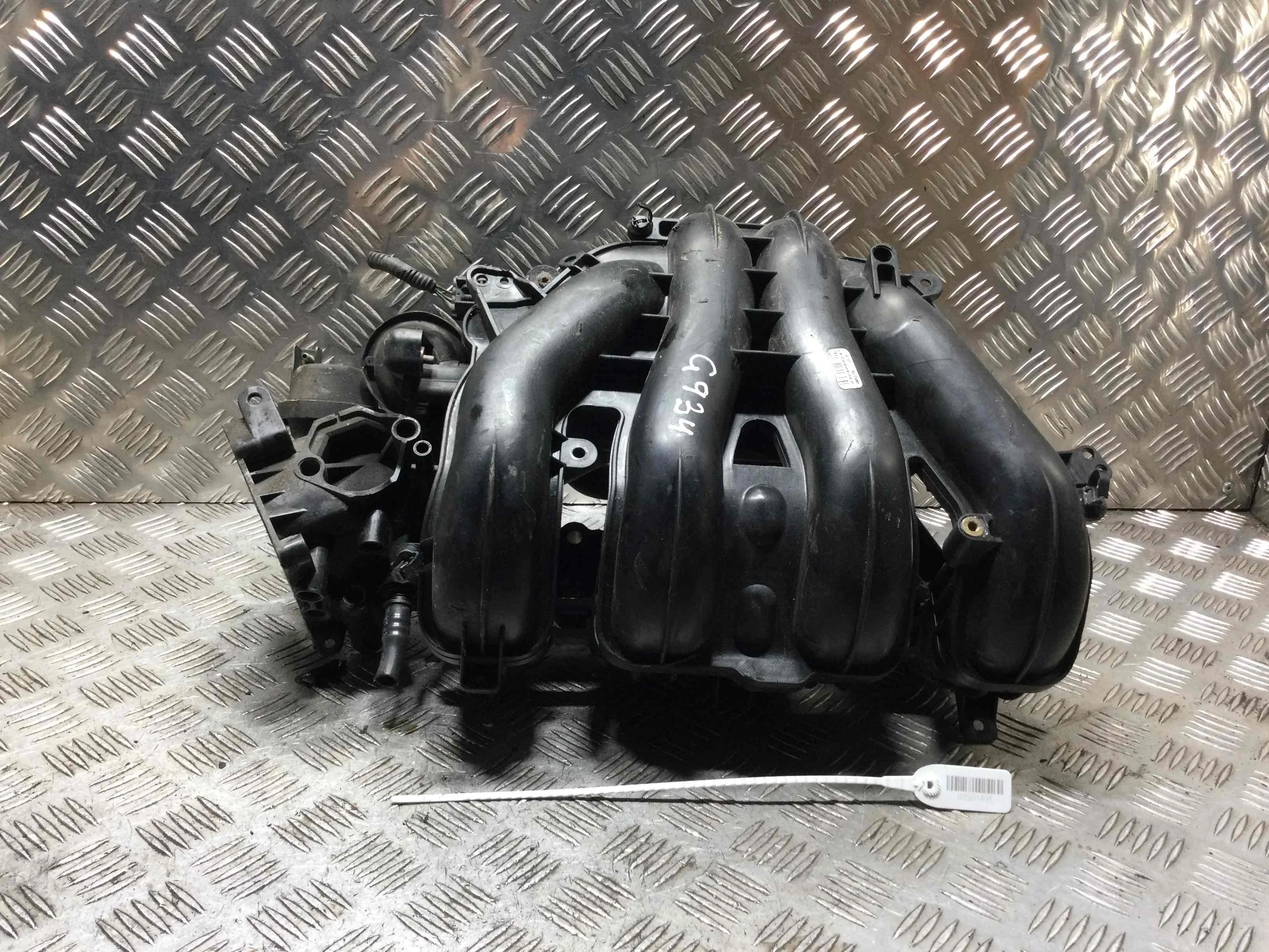 Коллектор впускной Ford C-MAX 1 поколение (2003-2007) бензин 1.8 i Механика Х/б