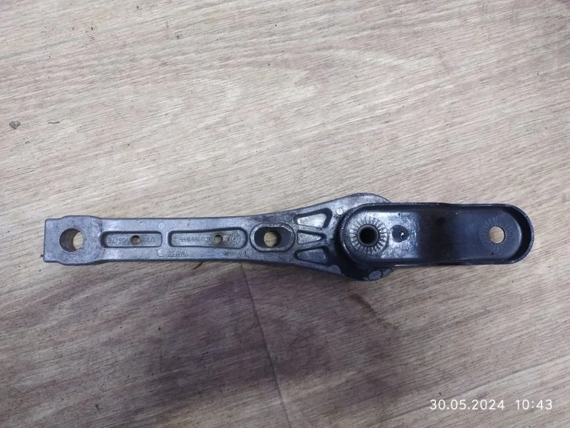 Опора акпп Volkswagen Passat CC 2009 358