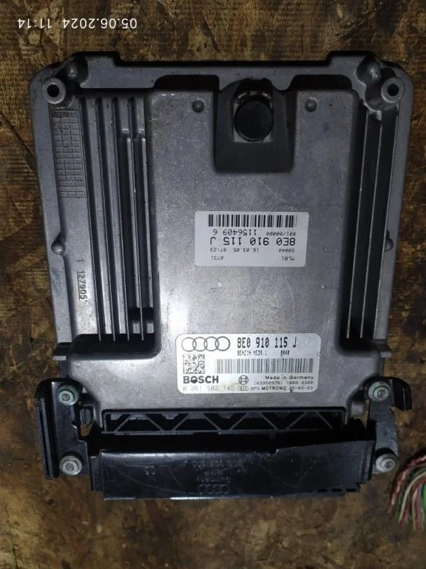 Блок управления двигателя Audi A4 2006 8ED