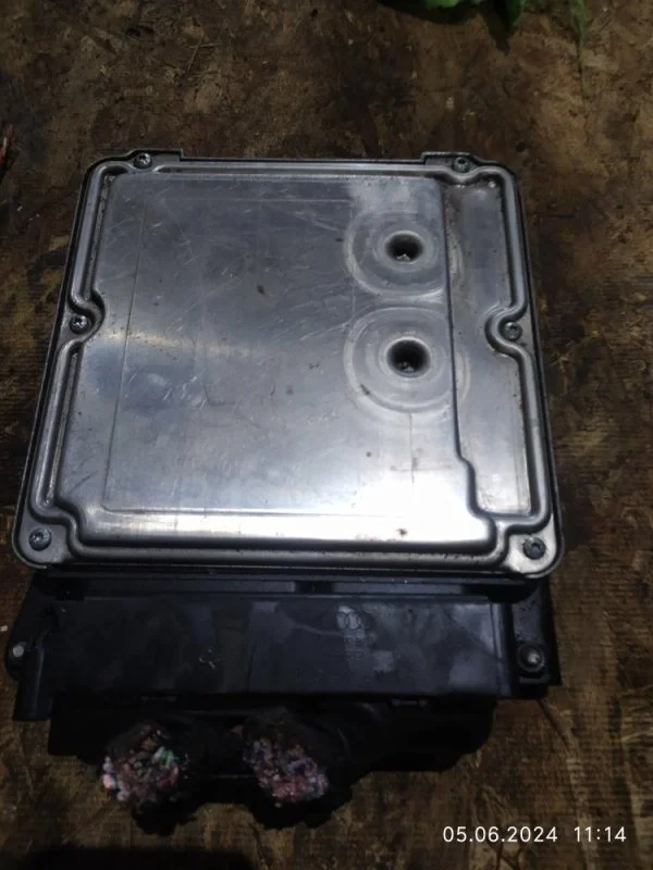 Блок управления двигателя Audi A4 2006 8ED
